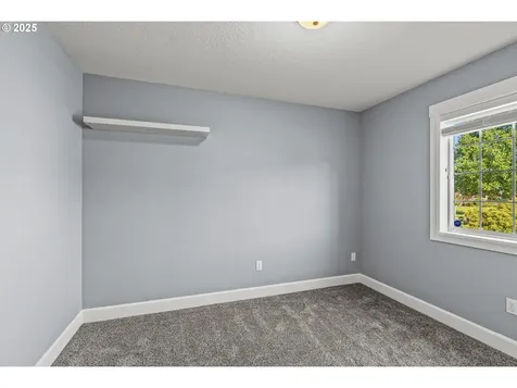 202 Wyatt Drive Kelso WA 98626
