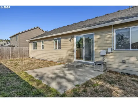 202 Wyatt Drive Kelso WA 98626
