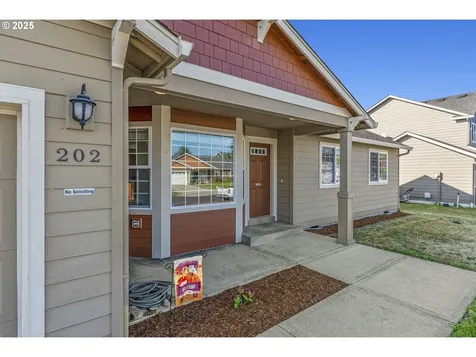 202 Wyatt Drive Kelso WA 98626