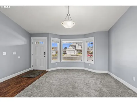 202 Wyatt Drive Kelso WA 98626