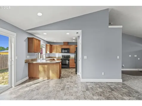 202 Wyatt Drive Kelso WA 98626