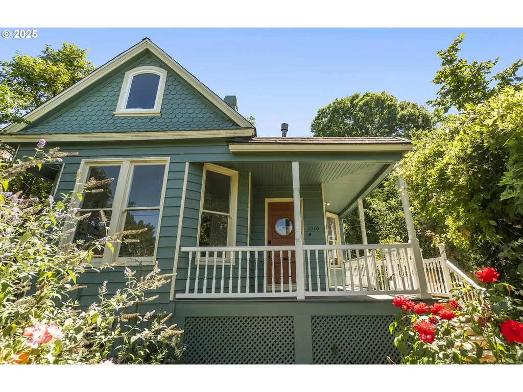 1010 SE 49th Avenue Portland OR 97215