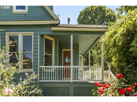1010 SE 49th Avenue Portland OR 97215