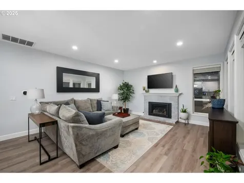1626 NW Caitlin Terrace Portland OR 97229