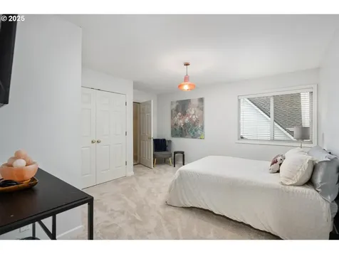 1626 NW Caitlin Terrace Portland OR 97229