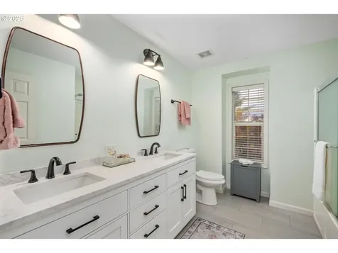 1626 NW Caitlin Terrace Portland OR 97229