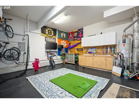 1626 NW Caitlin Terrace Portland OR 97229