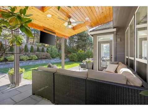 1626 NW Caitlin Terrace Portland OR 97229