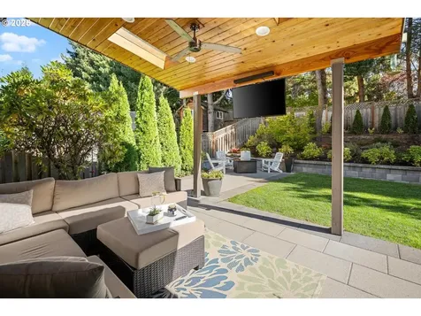 1626 NW Caitlin Terrace Portland OR 97229