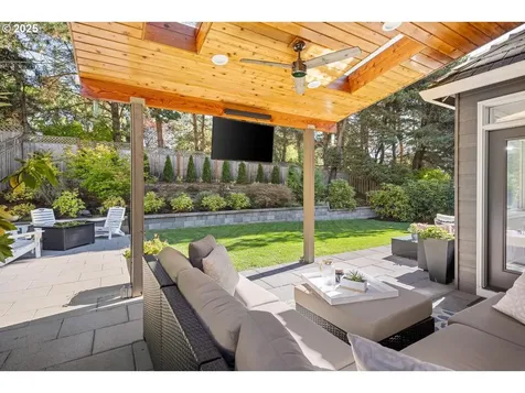 1626 NW Caitlin Terrace Portland OR 97229
