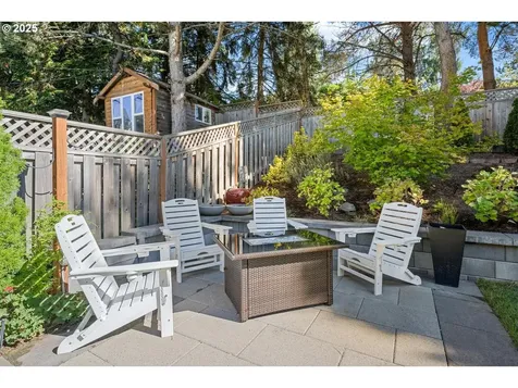 1626 NW Caitlin Terrace Portland OR 97229