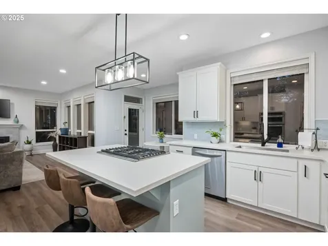 1626 NW Caitlin Terrace Portland OR 97229