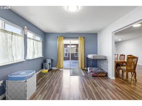 2462 W Jay Avenue Roseburg OR 97471