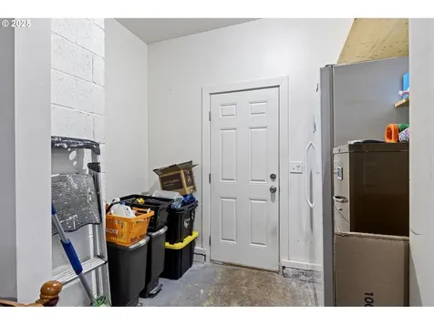 2462 W Jay Avenue Roseburg OR 97471