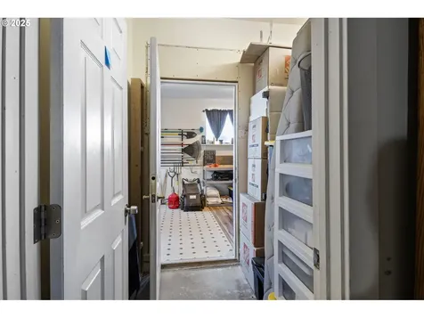 2462 W Jay Avenue Roseburg OR 97471