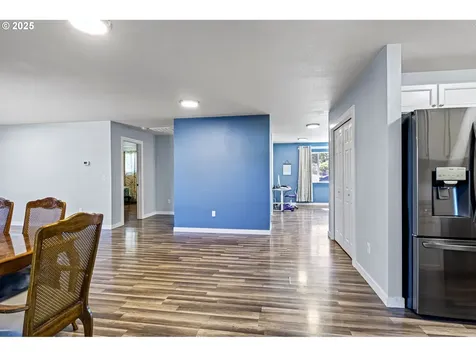 2462 W Jay Avenue Roseburg OR 97471
