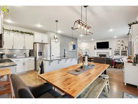 4245 Sagecrest Drive NE Albany OR 97322