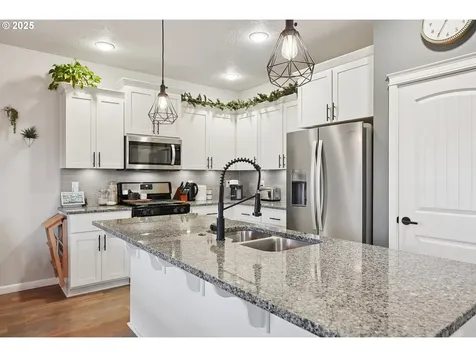 4245 Sagecrest Drive NE Albany OR 97322