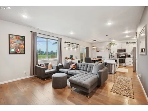 4245 Sagecrest Drive NE Albany OR 97322