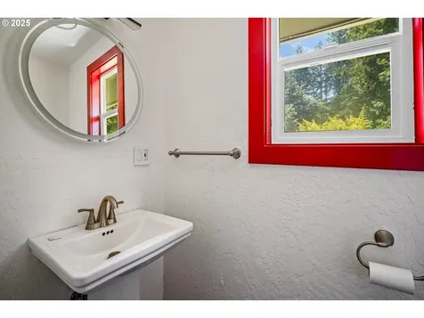 16170 Mcbee Road Dallas OR 97338