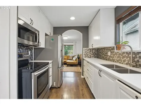 3403 SE 153rd Avenue Portland OR 97236