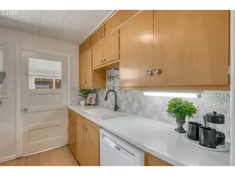 4704 NE 89th Avenue Portland OR 97220