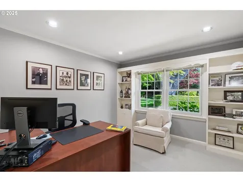 7865 SW Broadmoor Terrace Portland OR 97225