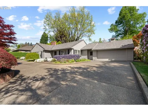 7865 SW Broadmoor Terrace Portland OR 97225