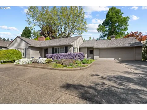7865 SW Broadmoor Terrace Portland OR 97225