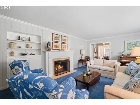 7865 SW Broadmoor Terrace Portland OR 97225