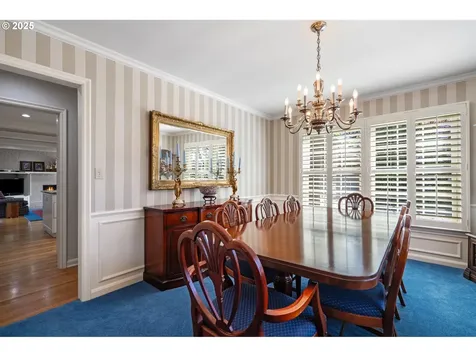 7865 SW Broadmoor Terrace Portland OR 97225