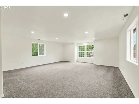 88055 Llama Lane Veneta OR 97487