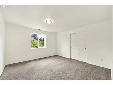 88055 Llama Lane Veneta OR 97487