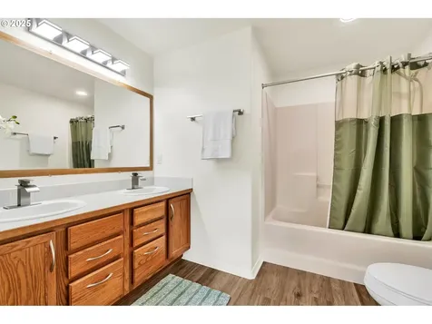 88055 Llama Lane Veneta OR 97487