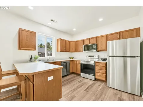 88055 Llama Lane Veneta OR 97487