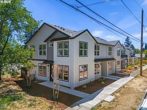 2425 NE Alberta Street Portland OR 97211