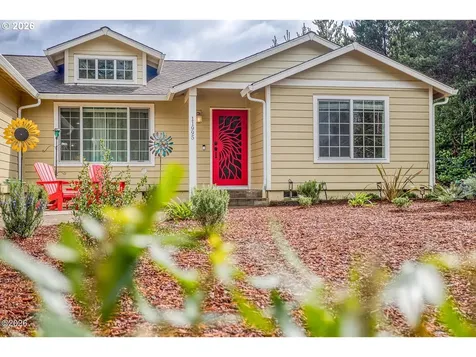 11995 NW Thompson Street Seal Rock OR 97376