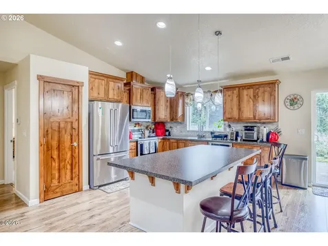 11995 NW Thompson Street Seal Rock OR 97376
