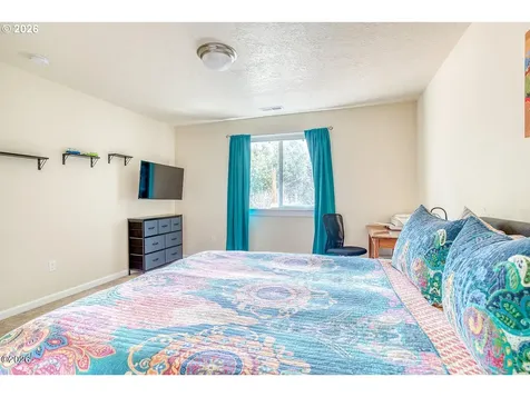 11995 NW Thompson Street Seal Rock OR 97376