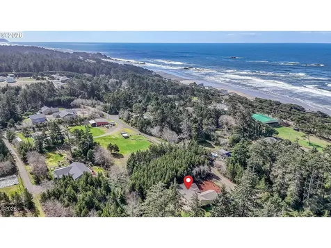 11995 NW Thompson Street Seal Rock OR 97376
