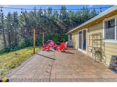 11995 NW Thompson Street Seal Rock OR 97376
