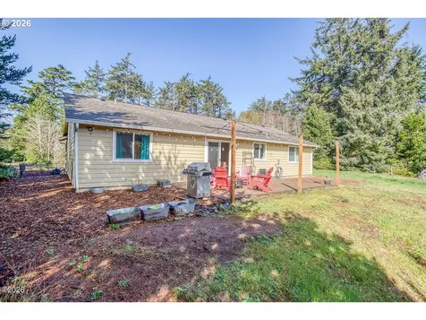 11995 NW Thompson Street Seal Rock OR 97376