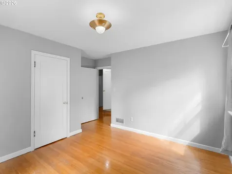 10059 NE Beech Street Portland OR 97220