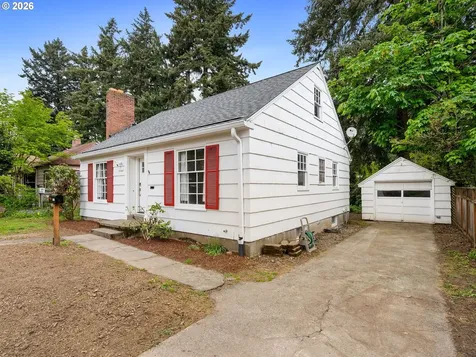 10059 NE Beech Street Portland OR 97220