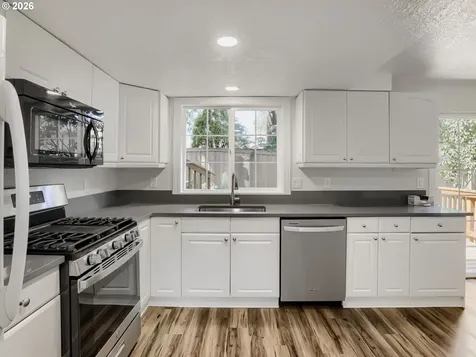 9411 SW Siletz Drive Tualatin OR 97062
