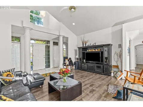 1683 Victorian Way Eugene OR 97401
