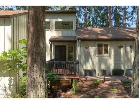 1705 Cameo Drive Eugene OR 97405