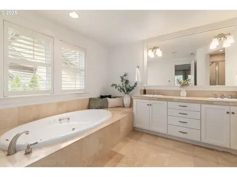 2196 Wood Duck Way Eugene OR 97401