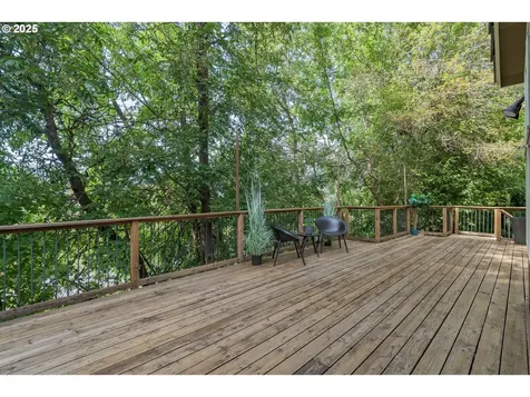 2196 Wood Duck Way Eugene OR 97401