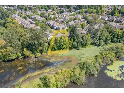 2196 Wood Duck Way Eugene OR 97401